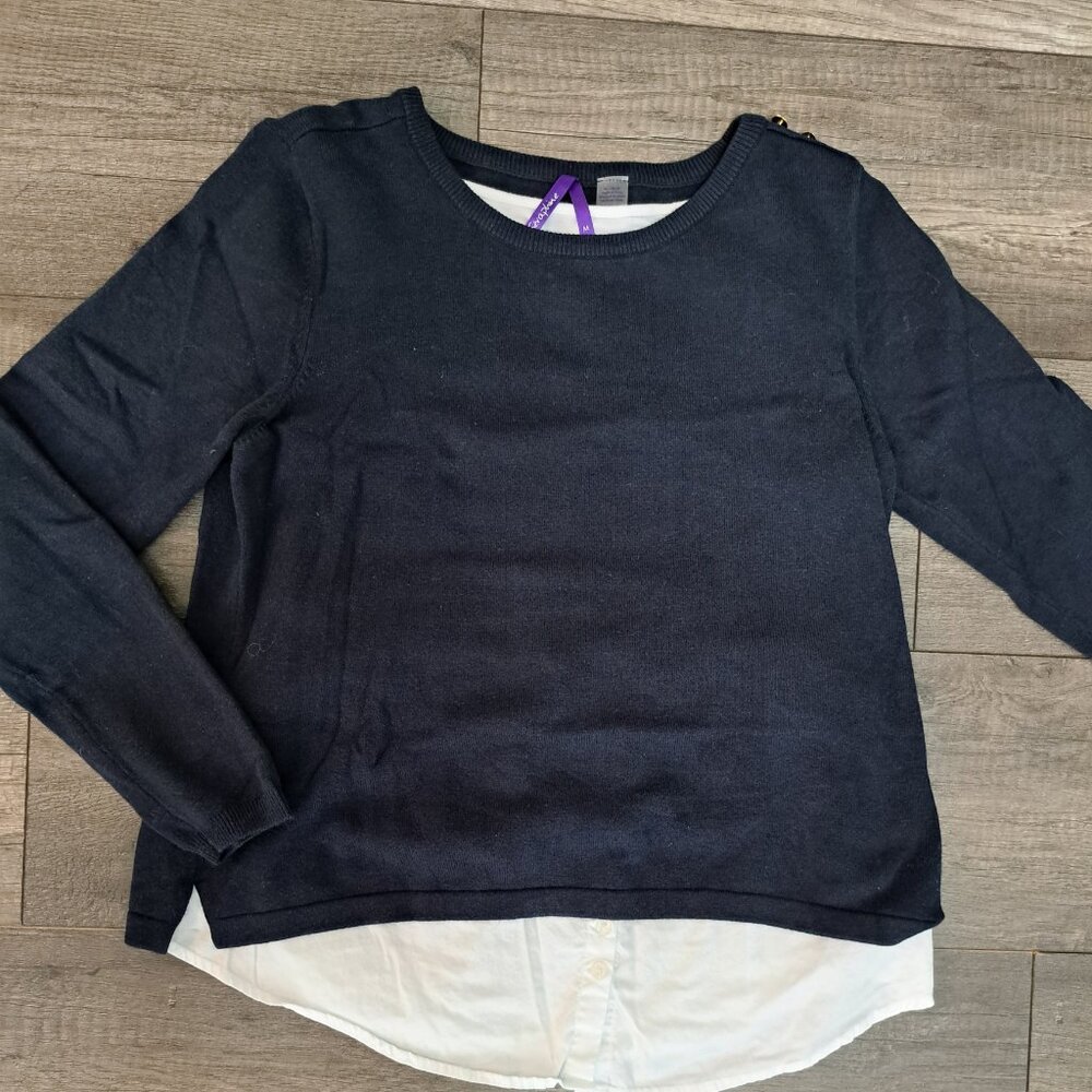Seraphina maternity and nursing sweater